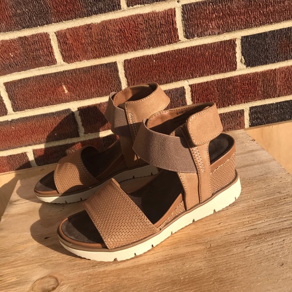 Brown & Nude Sandals - Picture 2 of 5